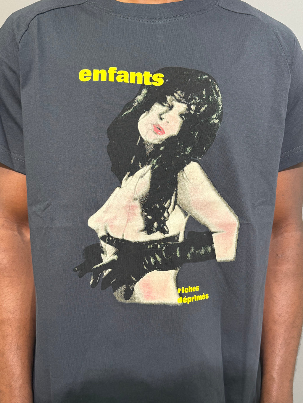 ENFANTS RICHES DÉPRIMÉS T-SHIRT